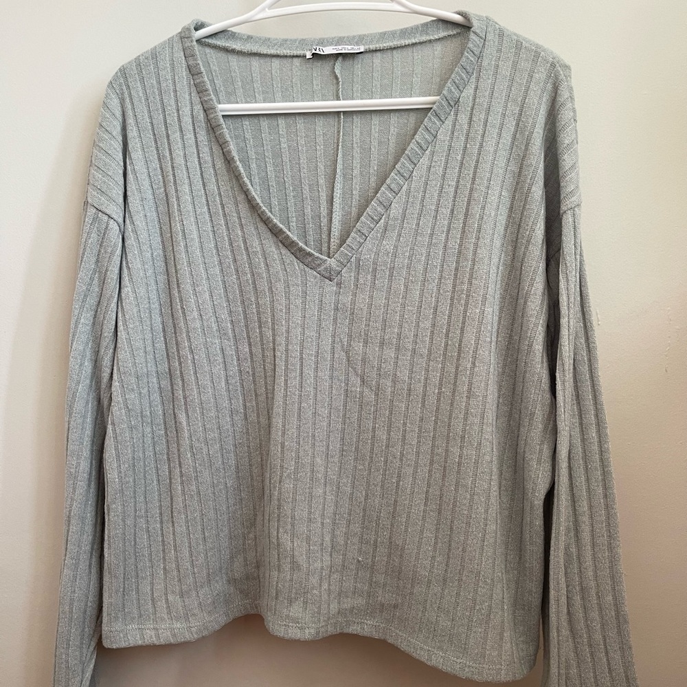 ZARA knit v-neck top